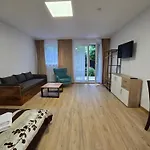 Zachodnia Przystan 아파트
