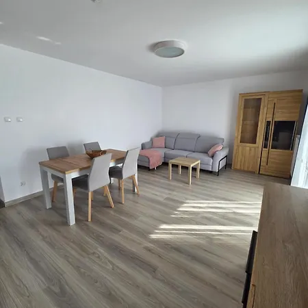 Zachodnia Przystan *