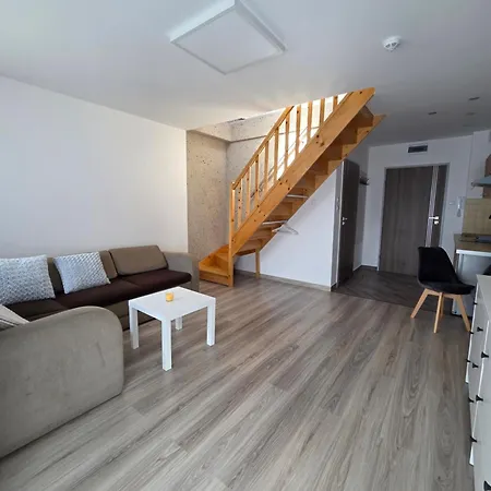 Zachodnia Przystan *